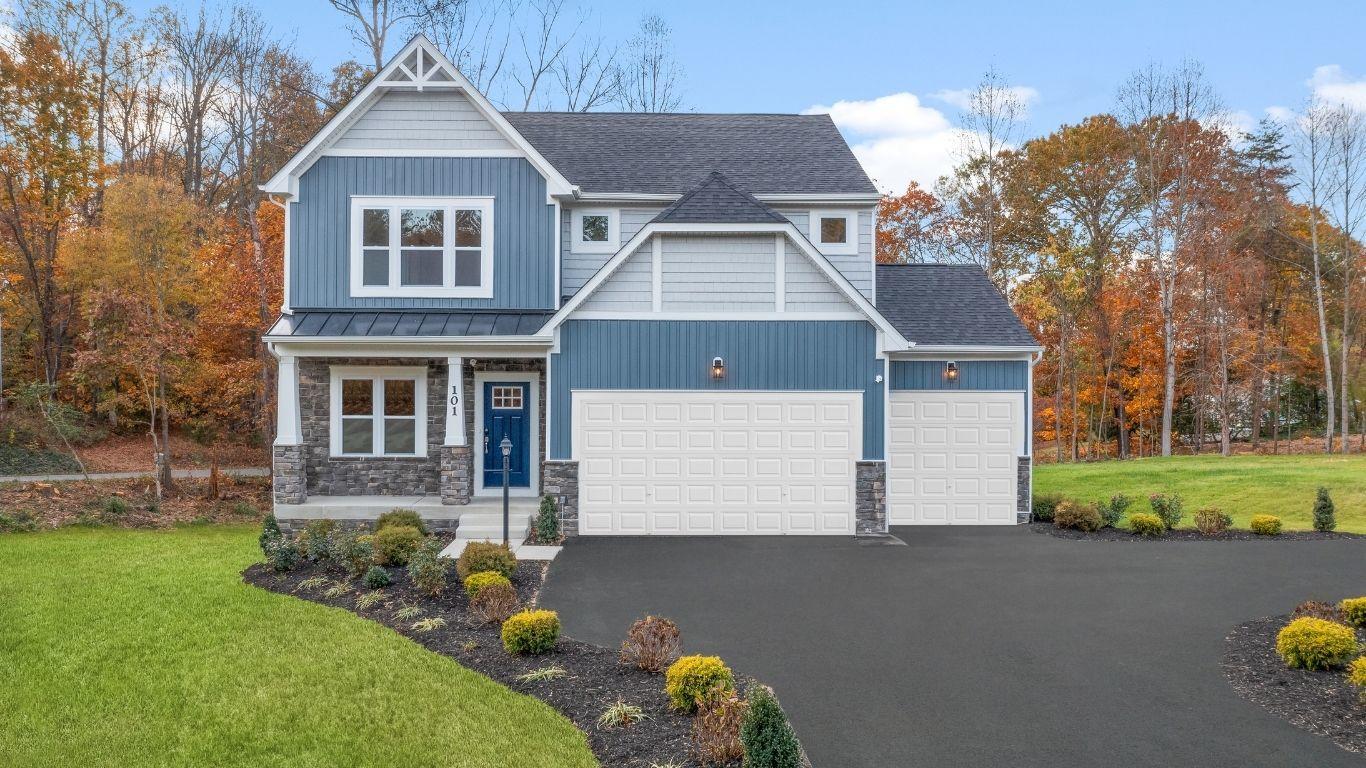 Choose a 3-car garage and finally have the space you need for toys, tools, and sports equipment!