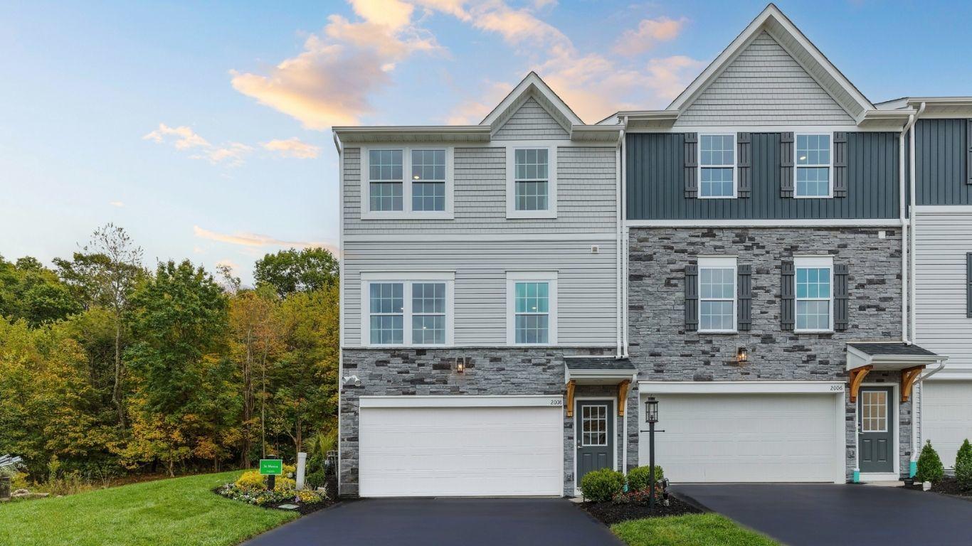 Views of Harmony por Maronda Homes en Pittsburgh Pennsylvania
