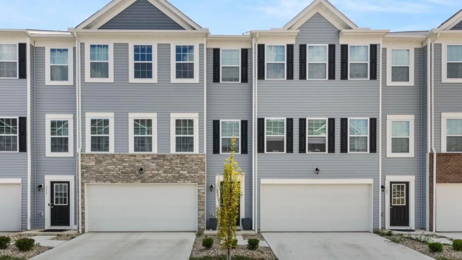 New Home Community Shannon Lakes by Maronda Homes in Canal Winchester, OH