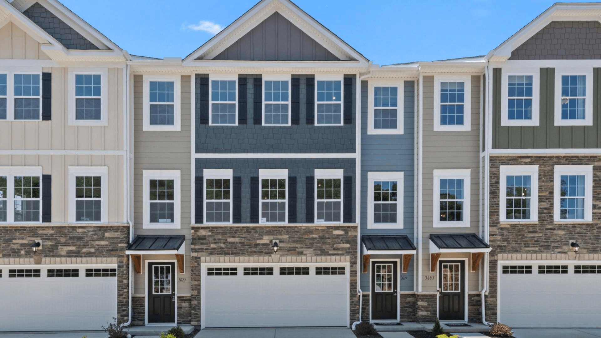 The Crossing at Tanners Creek por Maronda Homes en Cincinnati Indiana