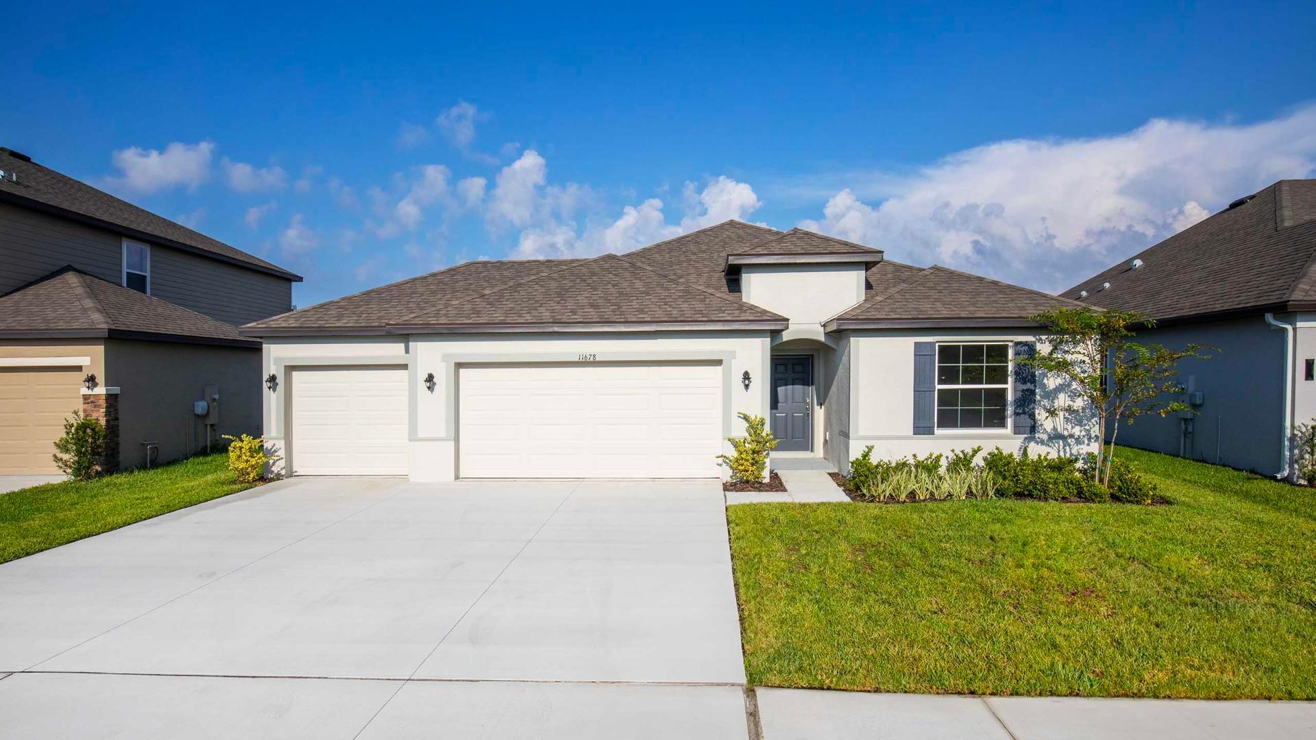 No HOA or CDD, means perfect for those needing boat and RV storage.