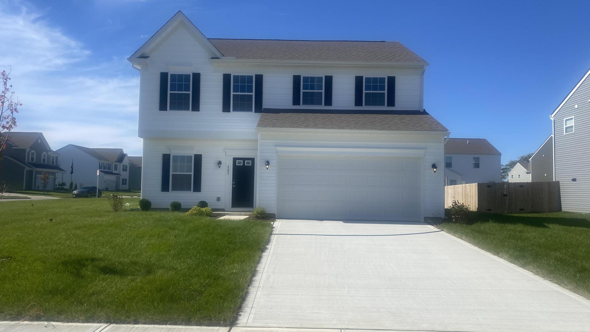 Rockford - Walker Pointe: Commercial Point, Ohio - Maronda Homes