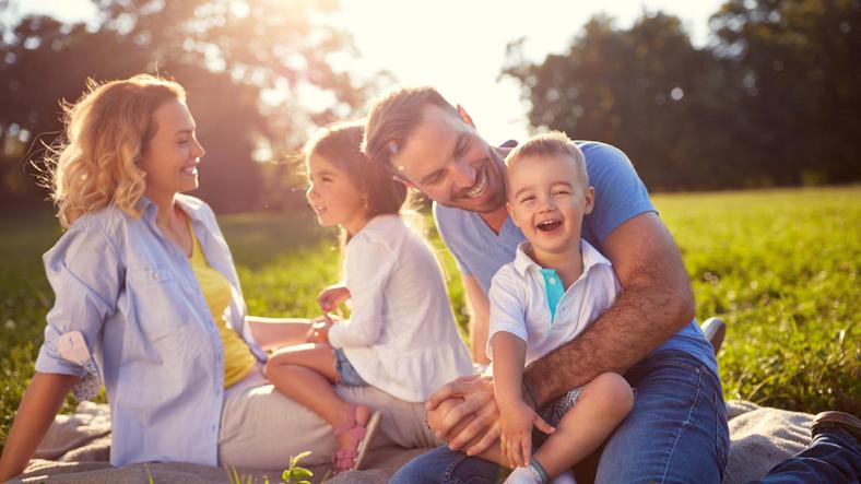 Check out North Park, just a short distance away - perfect for a family picnic, bike ride, or walk with your furry friend!