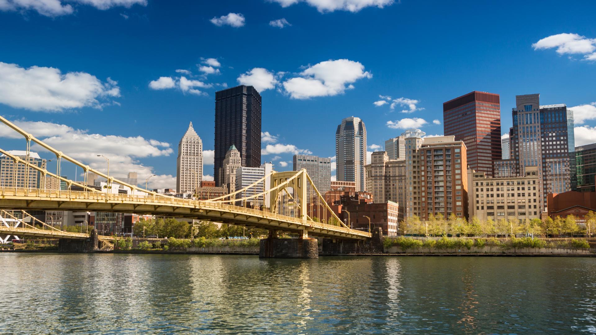 Downtown Pittsburgh is only a short drive away, accessible by Rt. 28.