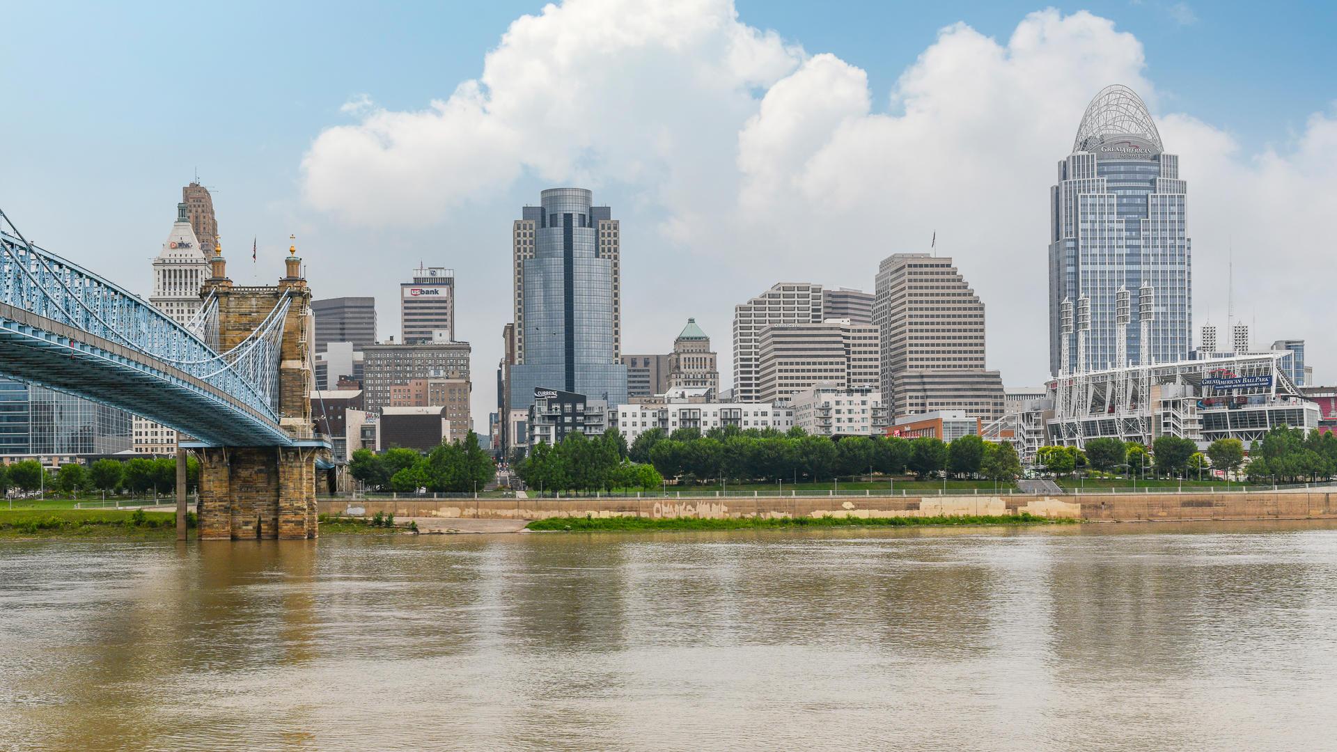 Enjoy a short commute to all that Downtown Cincinnati has to offer!
