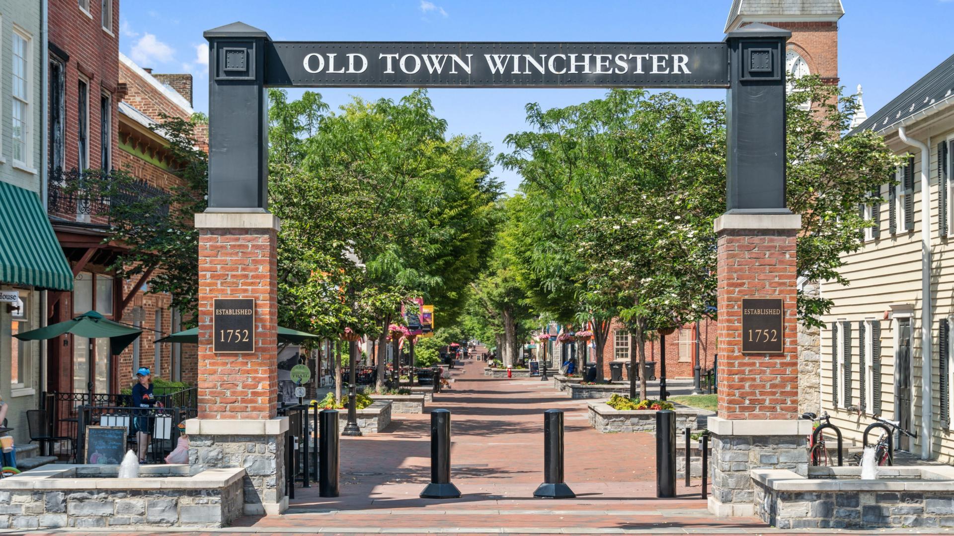 Rossum Crossing is situated at the heart of Winchester, offering easy access to dining, shopping, and recreational activities.
