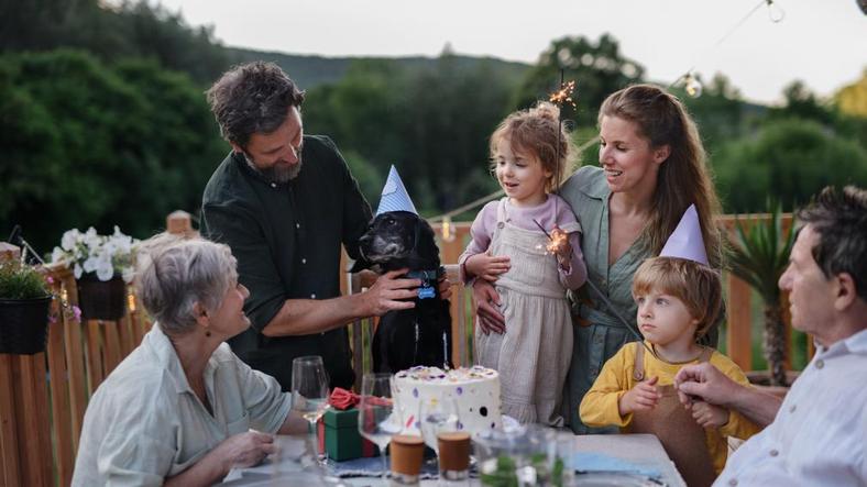 Pet friendly community & fences allowed. Let’s schedule to walk homesites and plan your backyard.