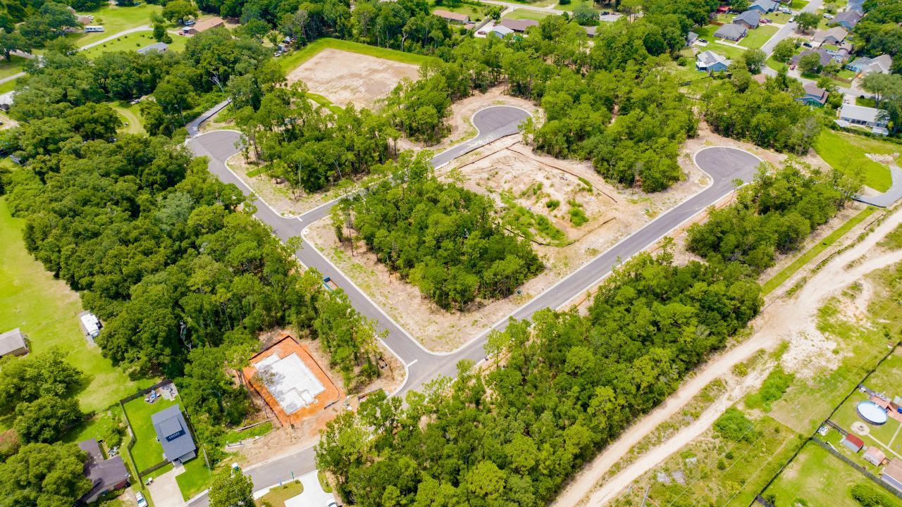 A cul-de-sac community with no thru streets means less traffic and you can get your steps.