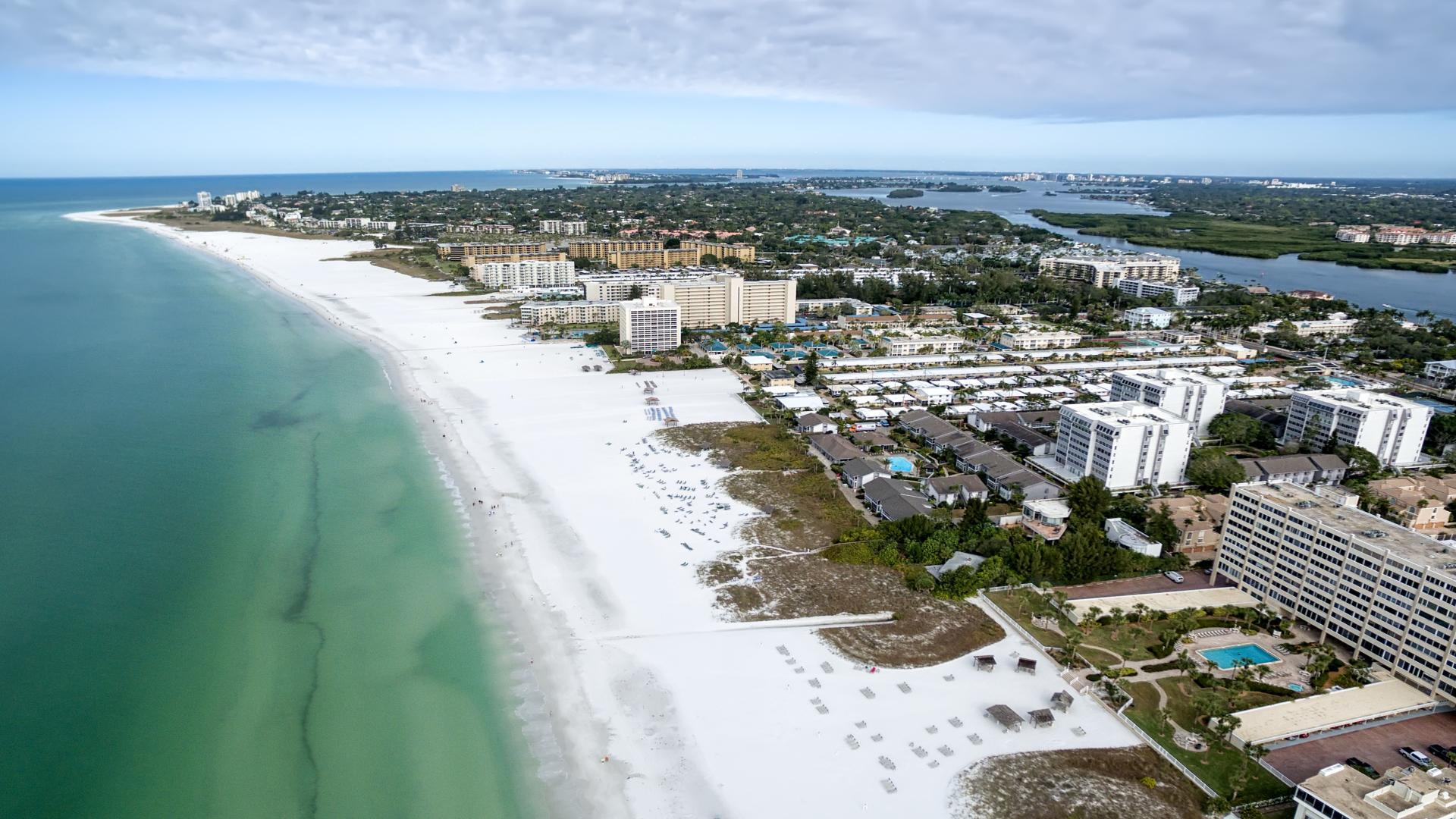 Pack up the car and enjoy a family fun day at Siesta Key Beach!