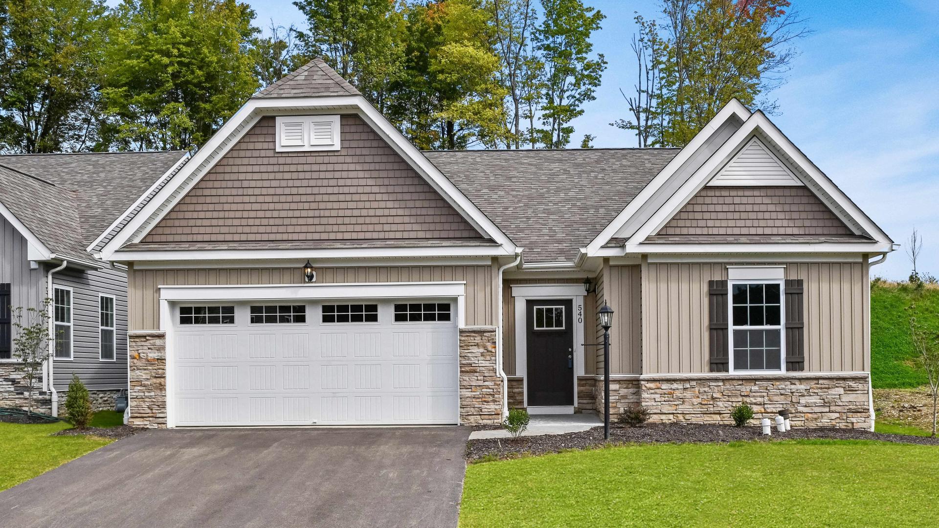 The most choices in floor plans to fit any stage of life – Ranch home designs available.
