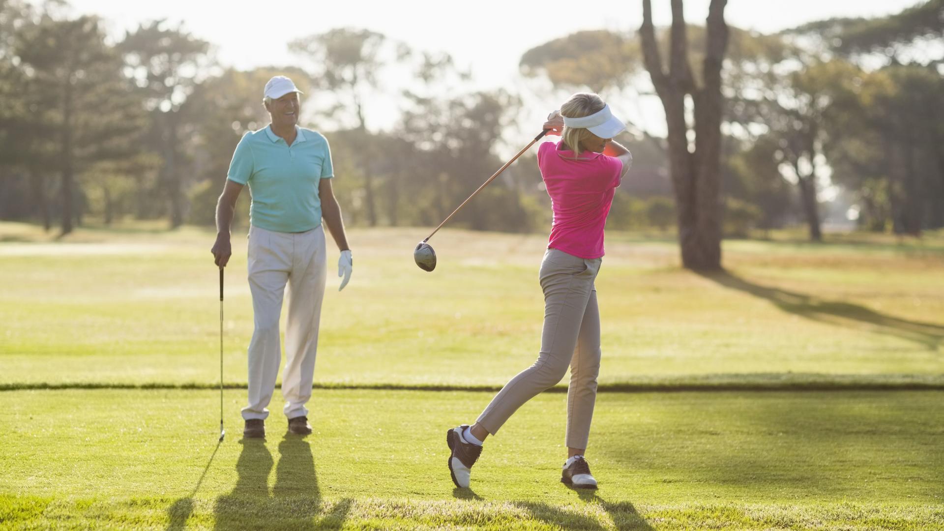 Meet up with friends and tee off at the Majors Golf Course - just 8 miles away.
