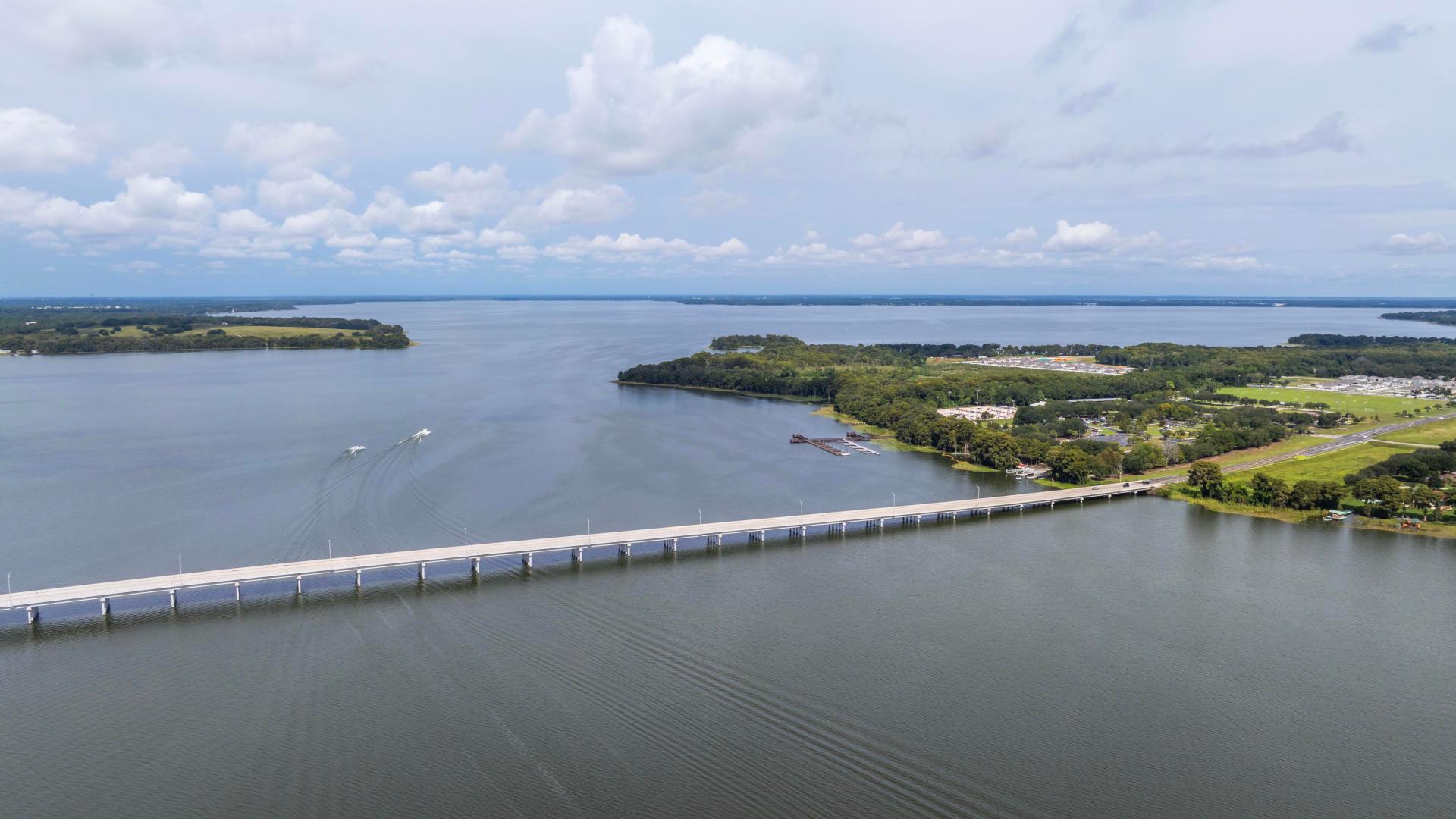 Traveling to and from your new Lake County home is a breeze.