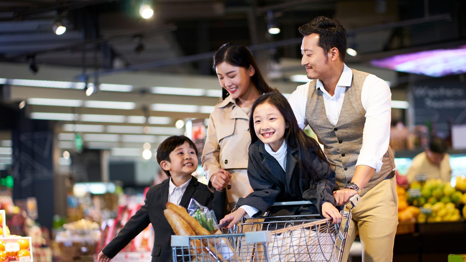 Errands are easy with so many stores close by, like Aldi, Target, Lowes, and more!