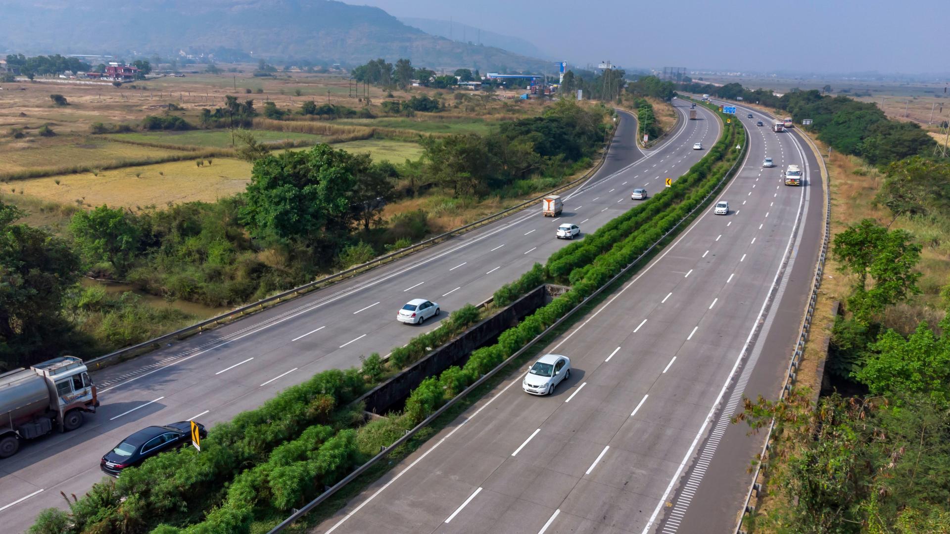 Pick up Route 51 for your commute to work with the Mon-Fayette Expressway 7 minutes away.