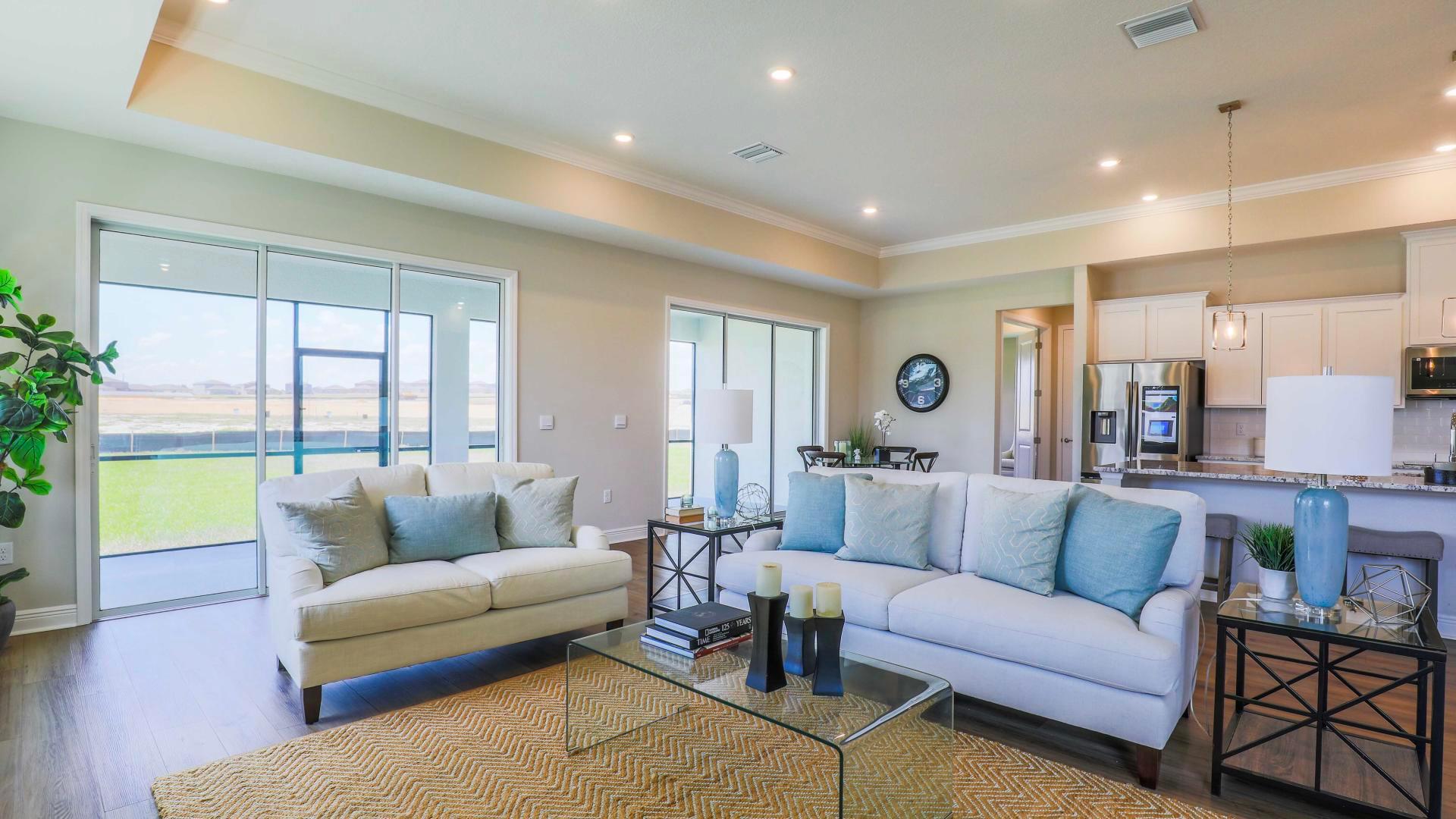 Upsizing, downsizing, or in between, flexible floor plans make your new home perfect for any lifestyle.