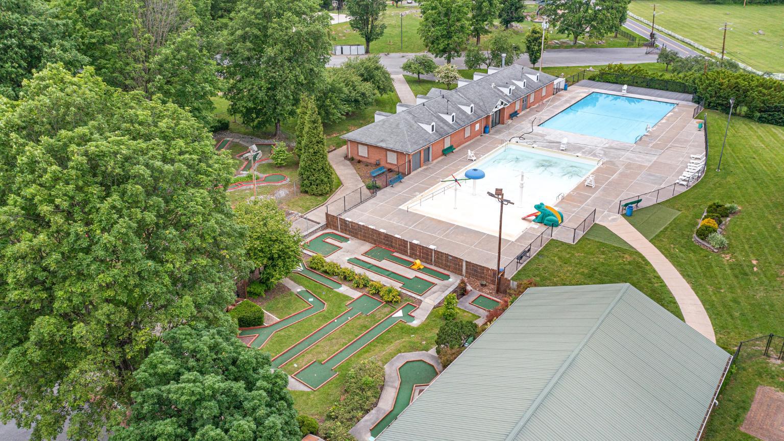 Soak up the sun during a day of family fun at War Memorial Park.