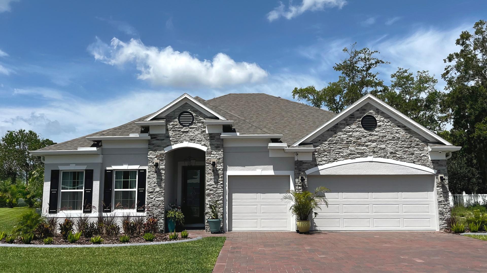 The only new homes with oversized homesites and included 3-car garages. Enjoy a quick, 1-mile to The Villages and resort-style amenities within the community.