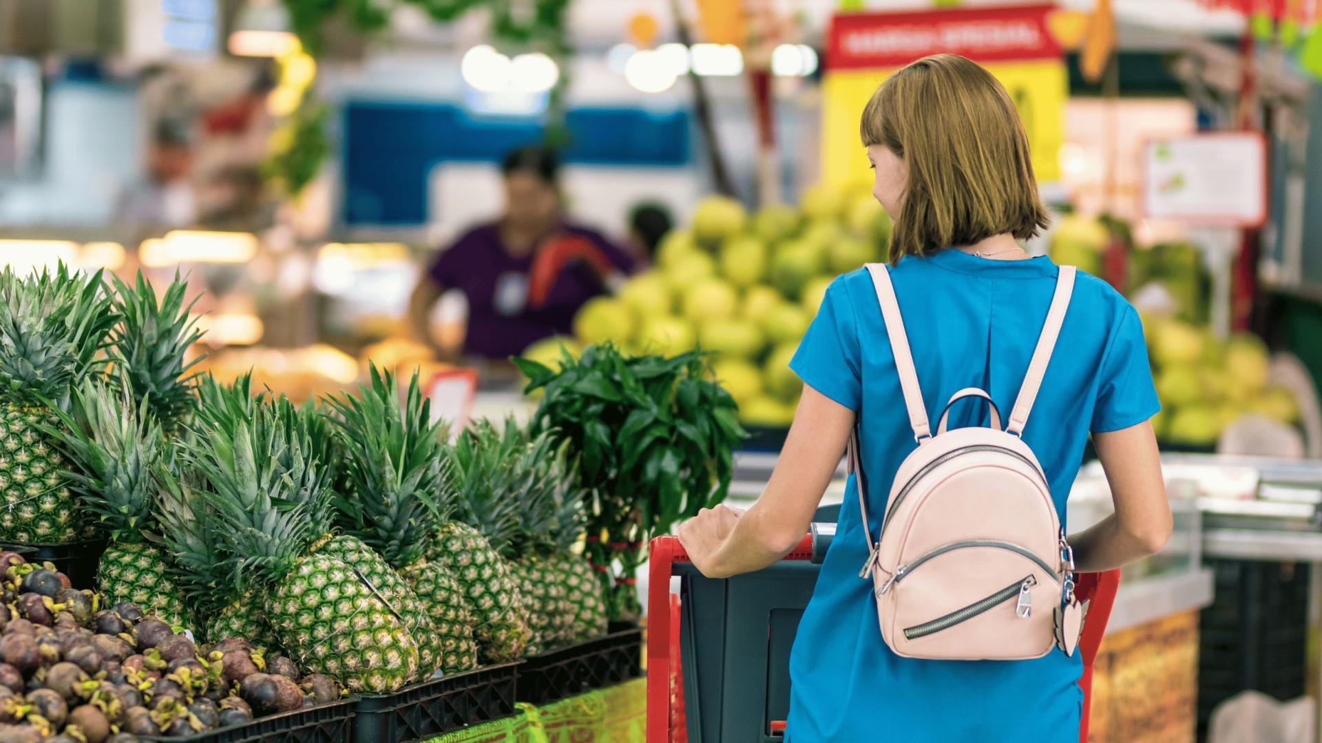 Grocery stores, parks and restaurants all under 10 miles - making errands a breeze.