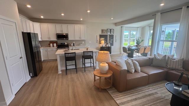 Family Room - Kitchen