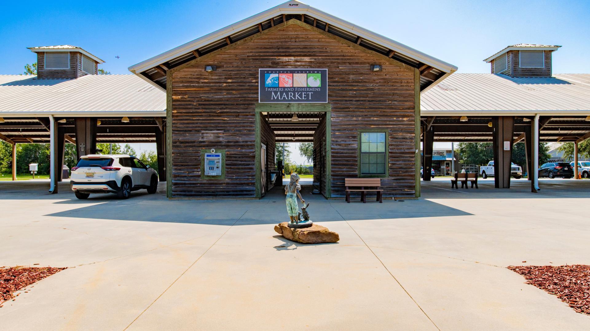 Select the freshest fruits, veggies, and seafood from Farmers and Fishermen's Market, less than 6 miles from home.