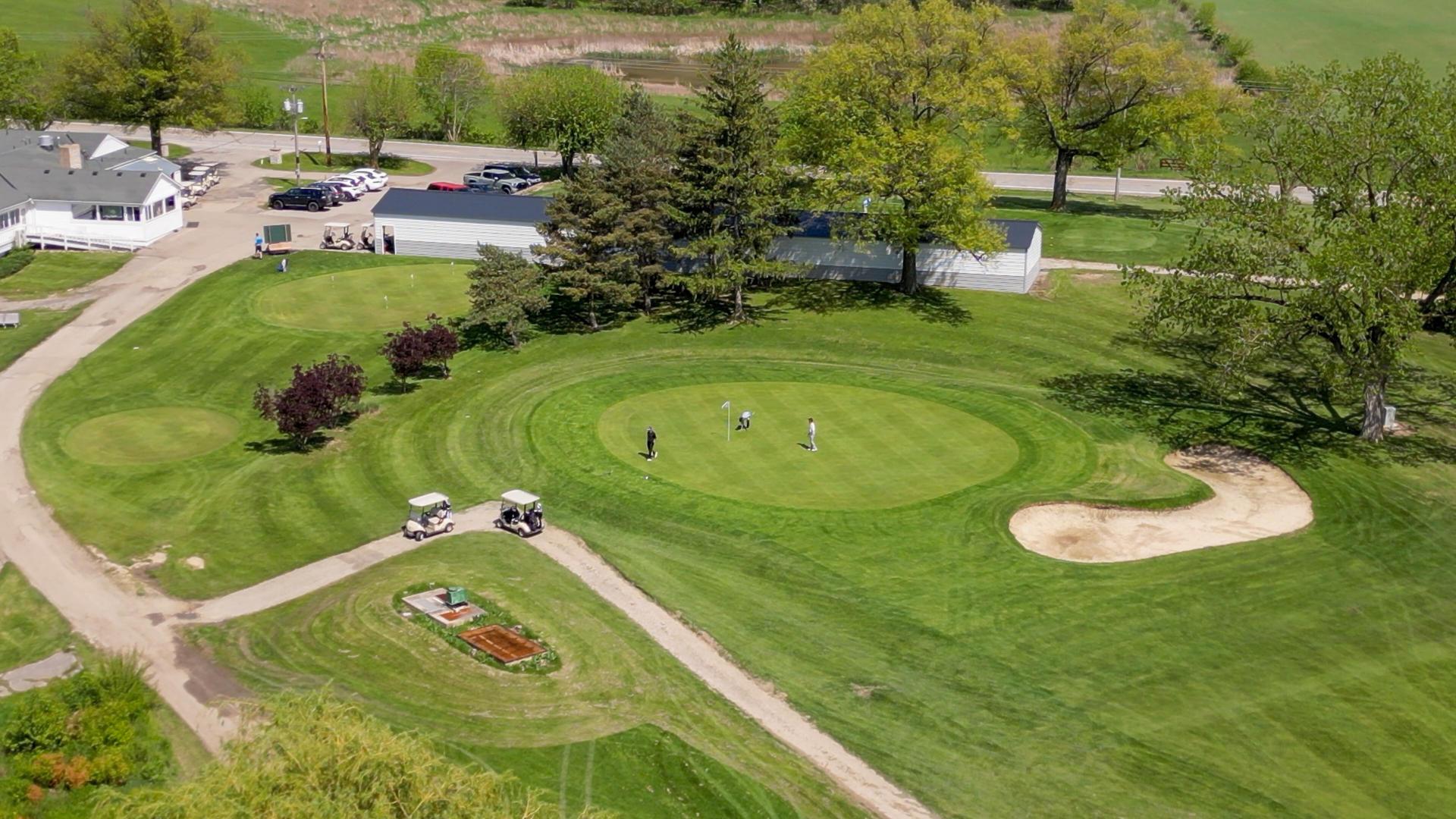 Nearby Marysville Golf Club make for a great day out on the links.