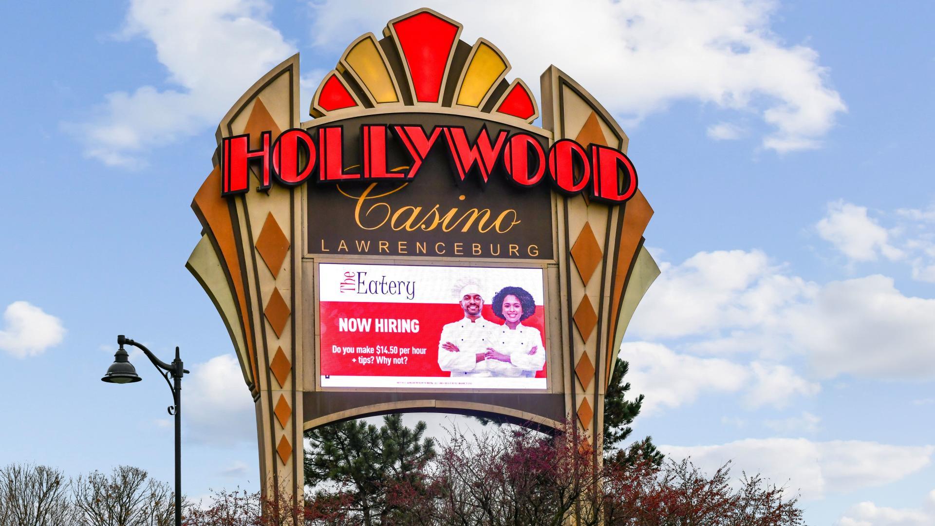Whether it's for work or play, the Hollywood Casino and Hotel Lawrenceburg is 10 minutes away!