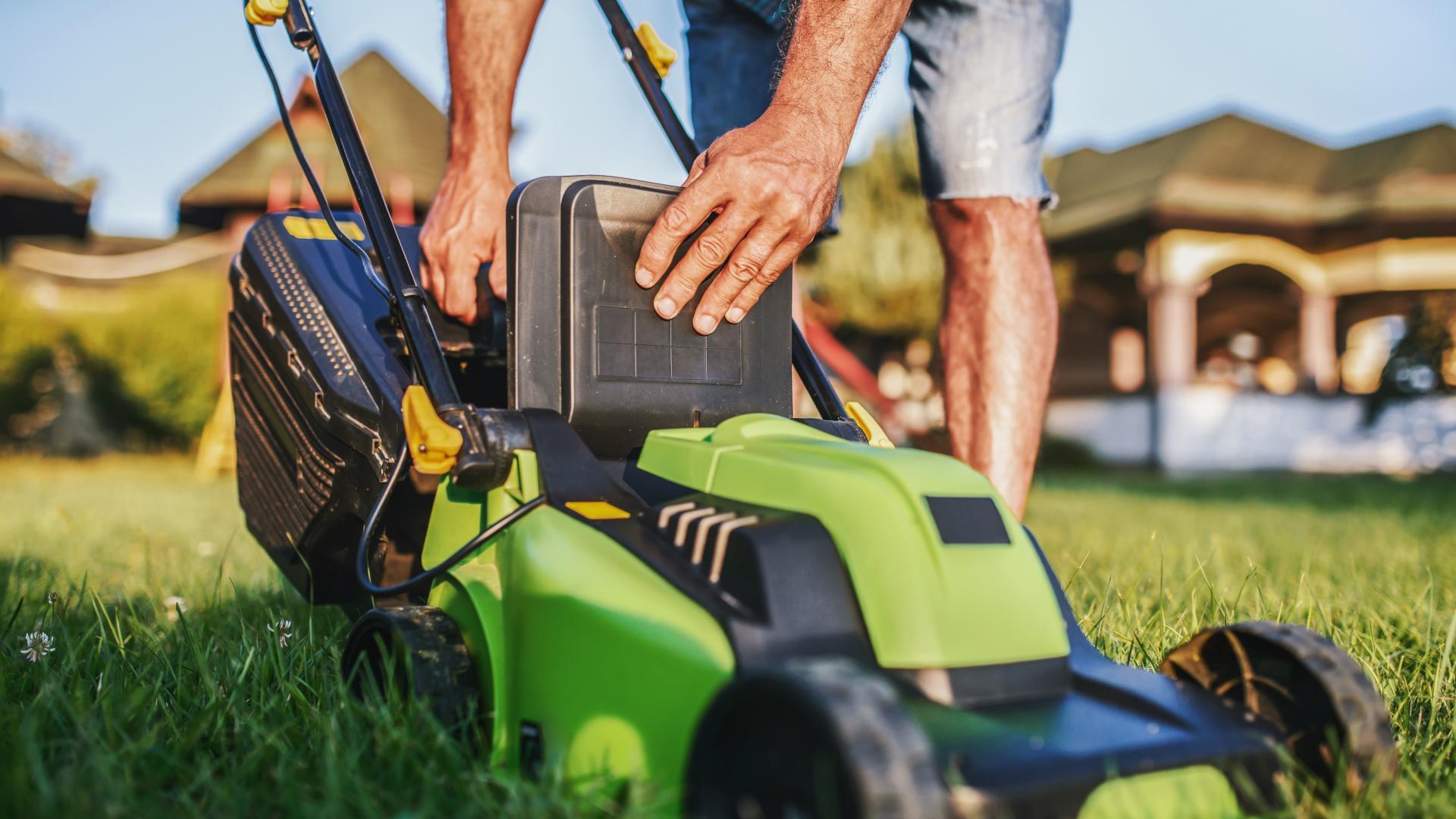 Big yard, no mowing chores—HOA trims the grass so you don’t have to.