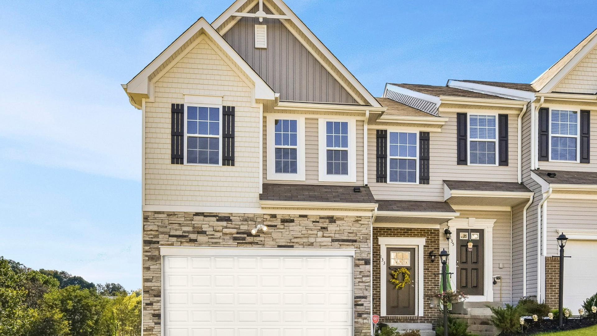 The only townhomes that live like single-family homes less than a mile from Brice Road and I-70.