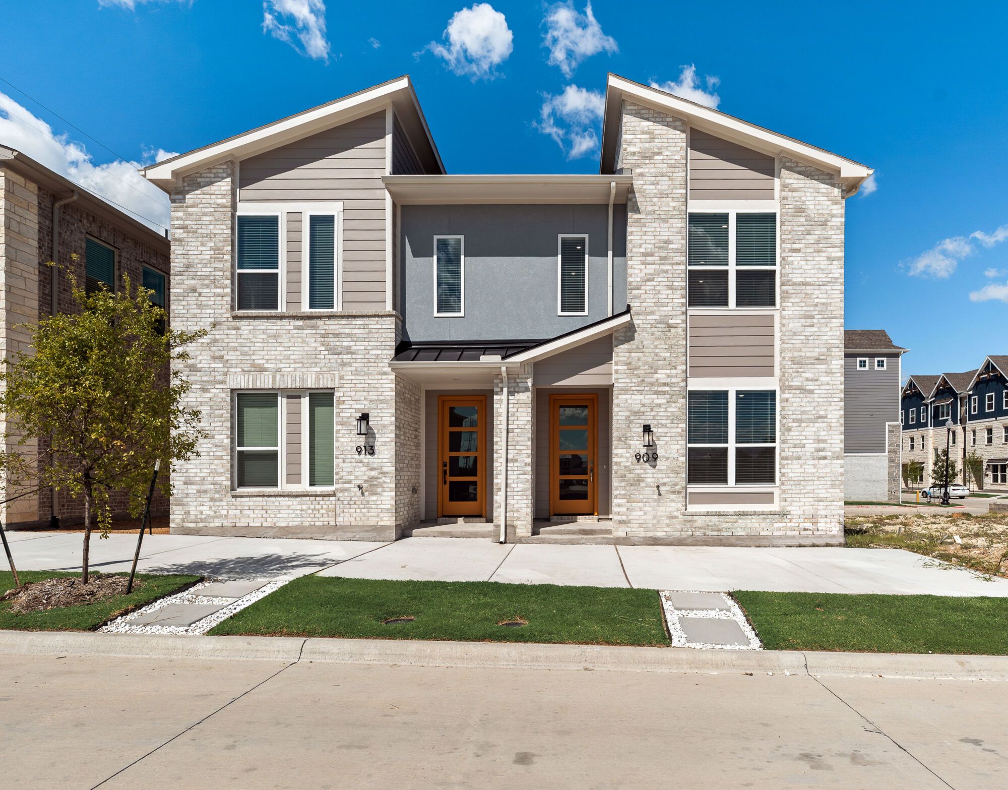 909 Ash Road (Carlisle)