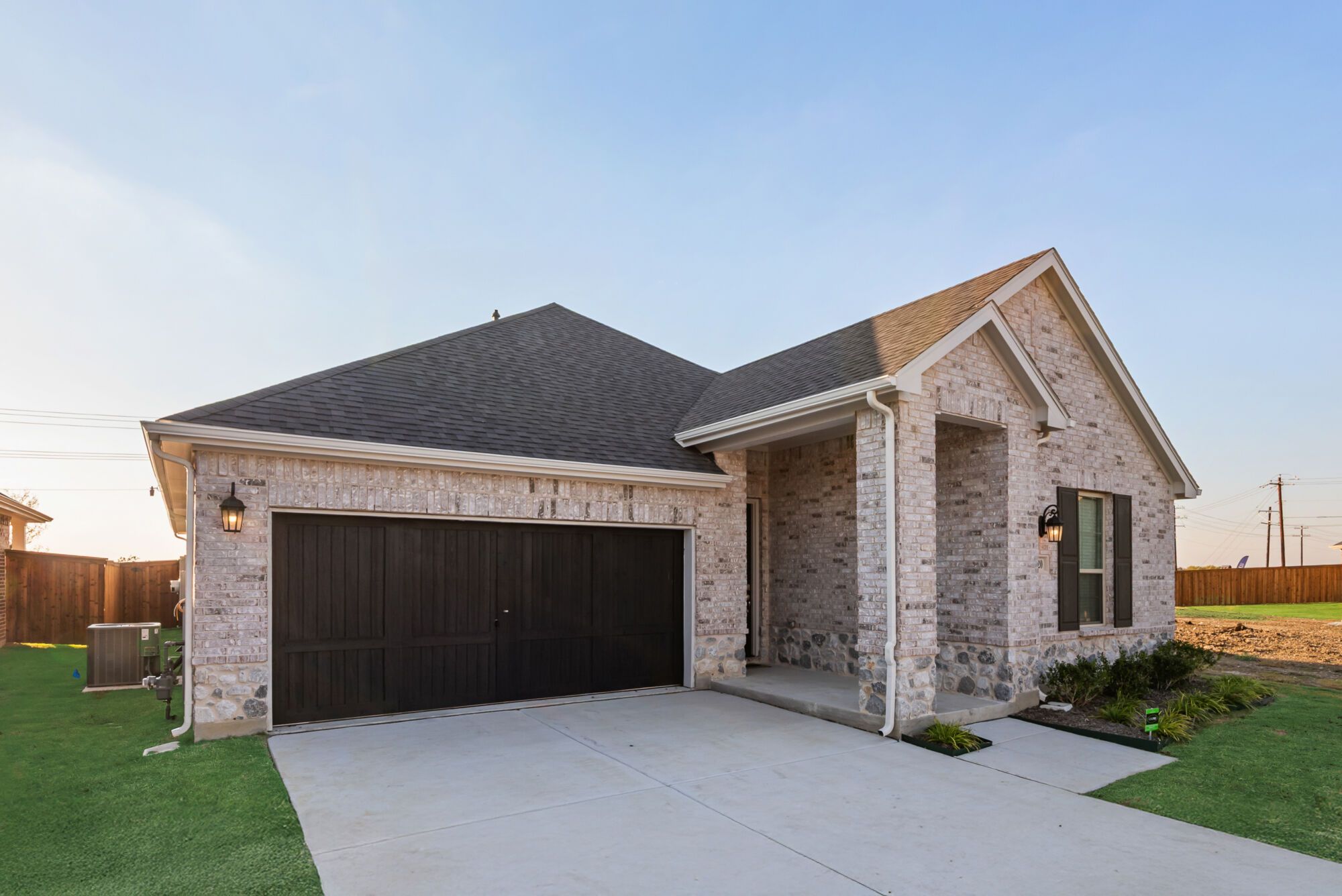 2020 Beeflower Street (Elinor II)