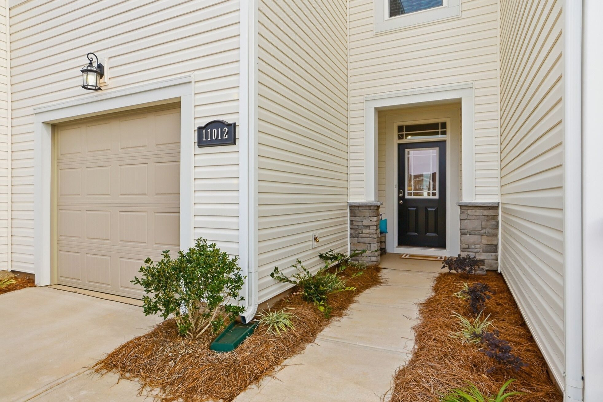 11012 Engelmann Lane (Adriana)