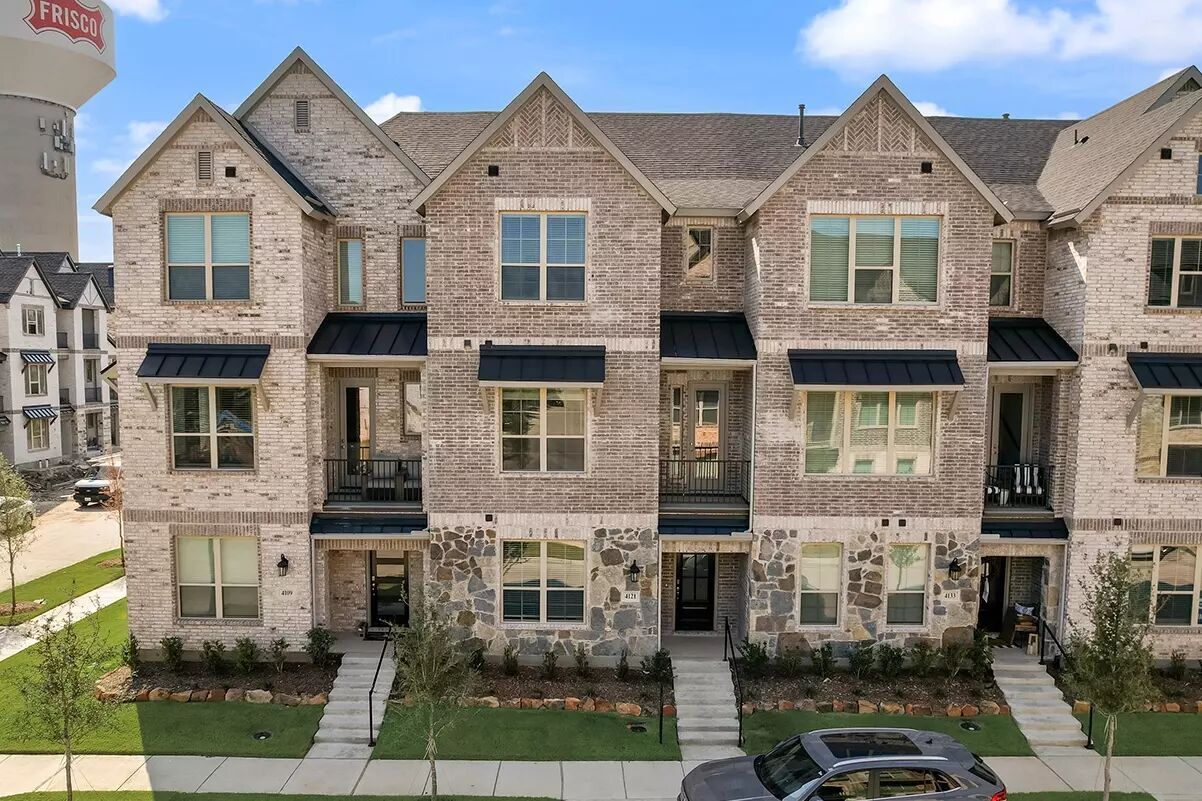 4121 Humboldt Street