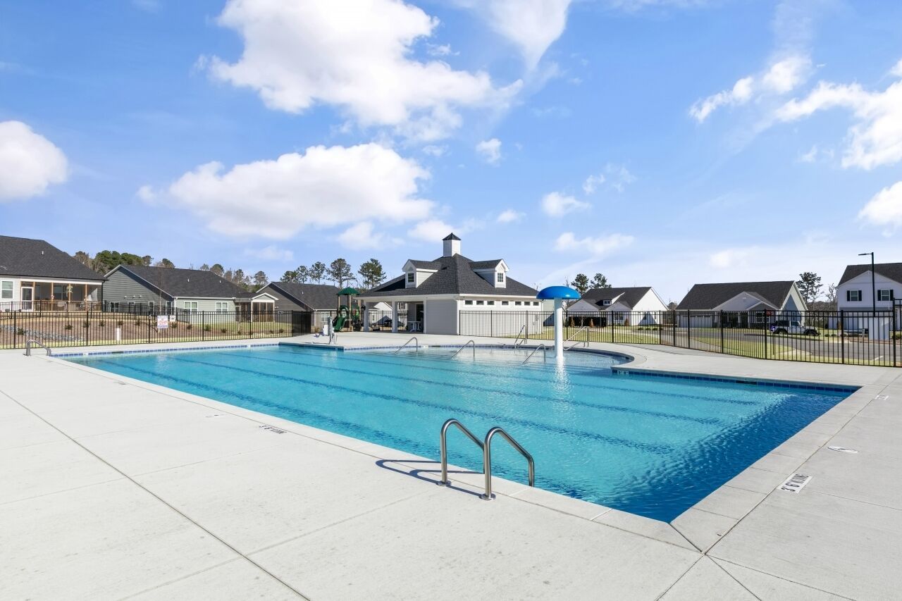 Providence Creek - Community Pool