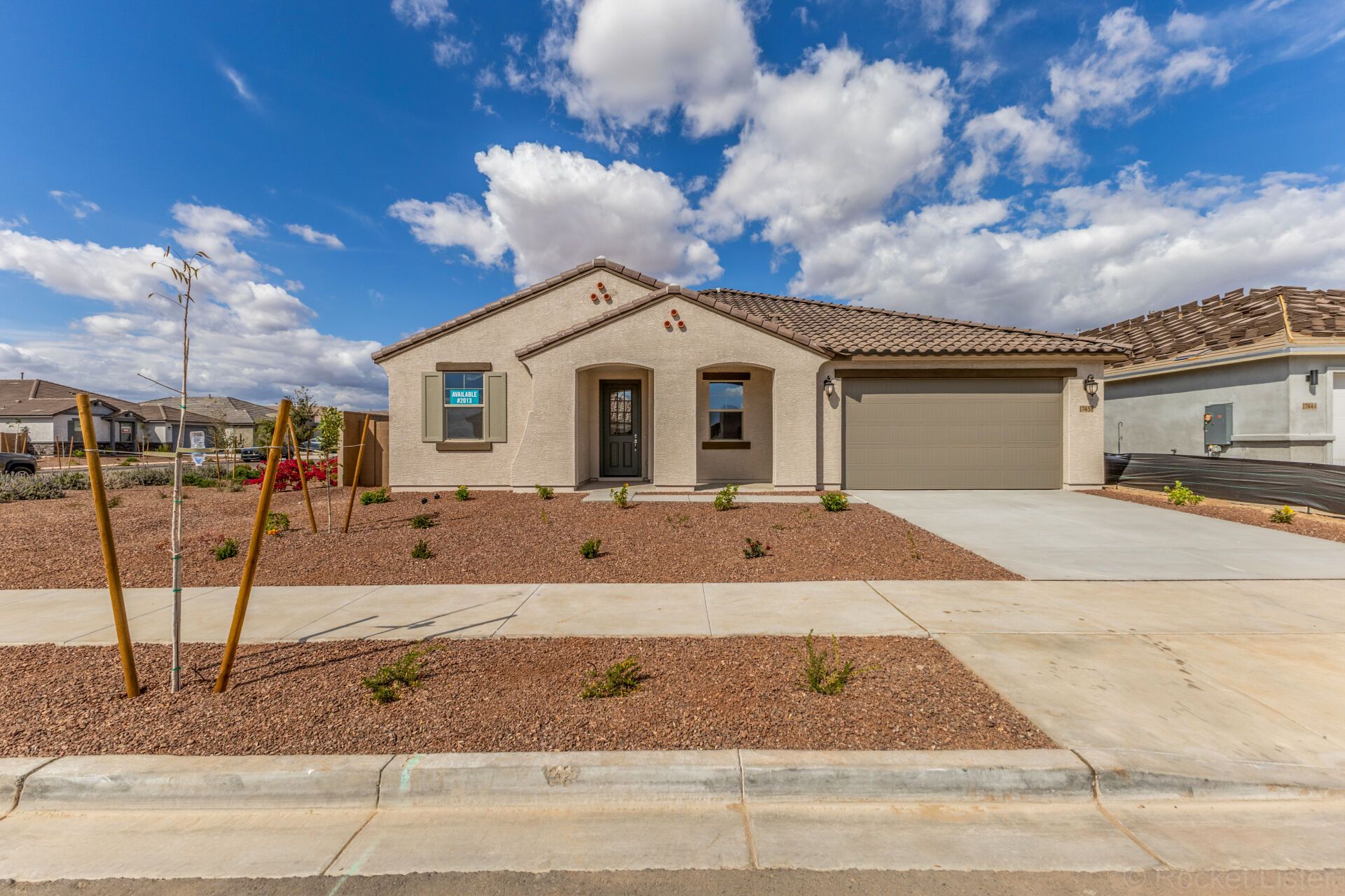 17458 W SAGUARO VISTA DR (Apple)