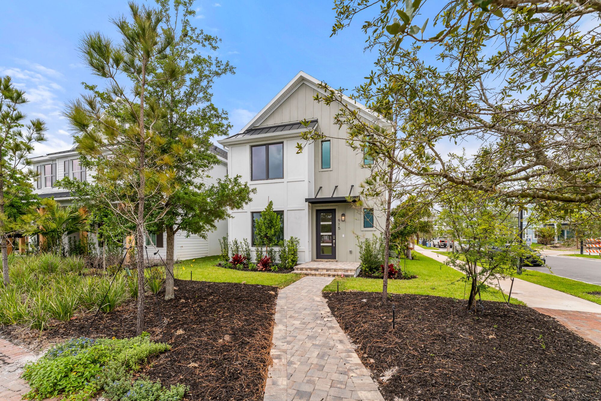 915 SW COSMOS WALK (Marguerite)