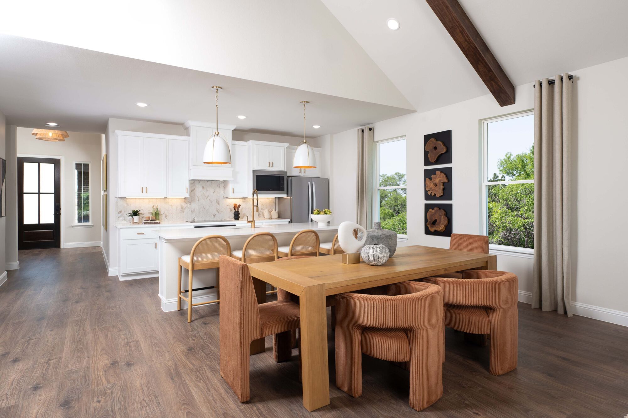 The Buchanan Model Dining