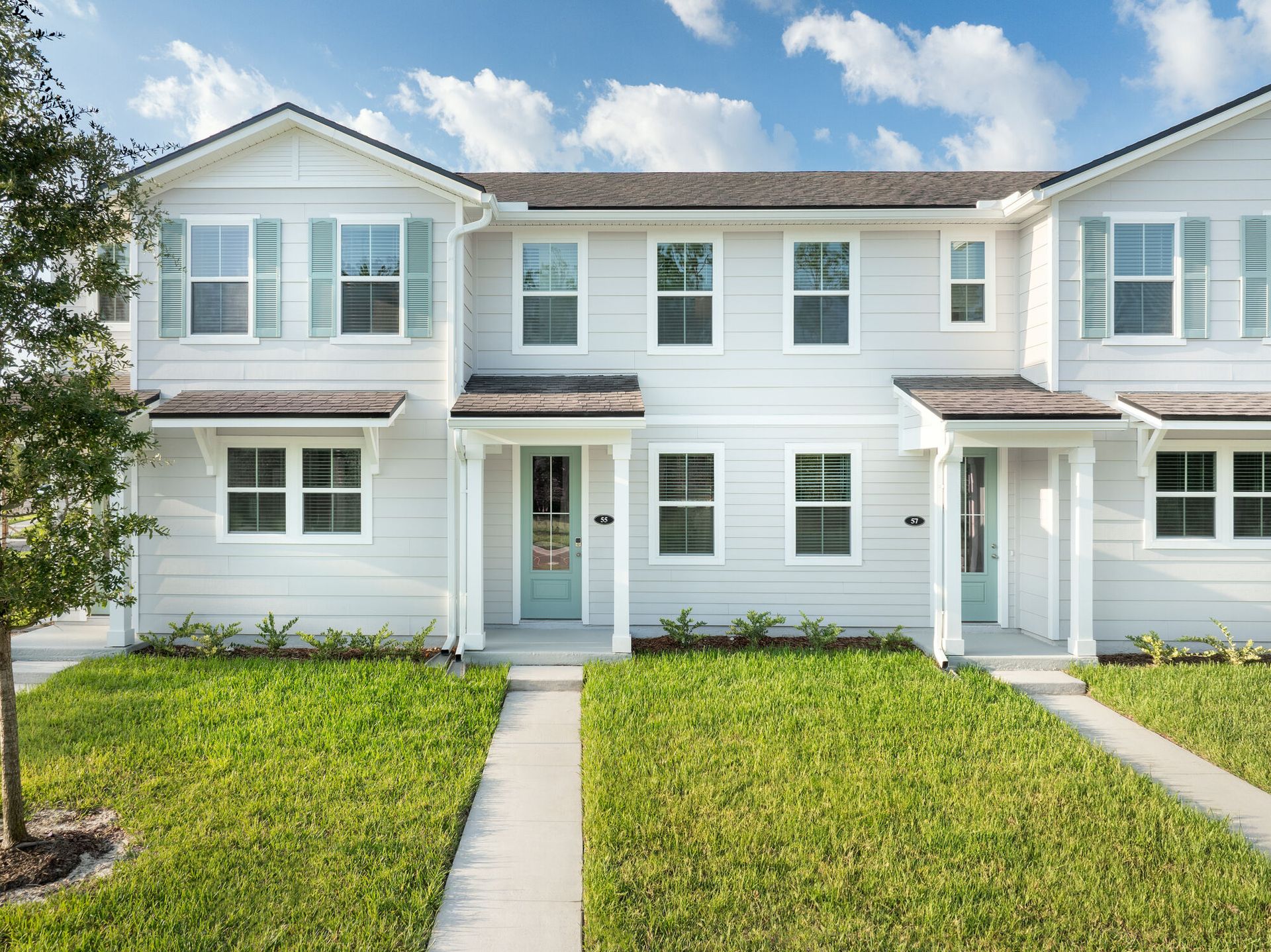 Burbank Model Exterior Low Country
