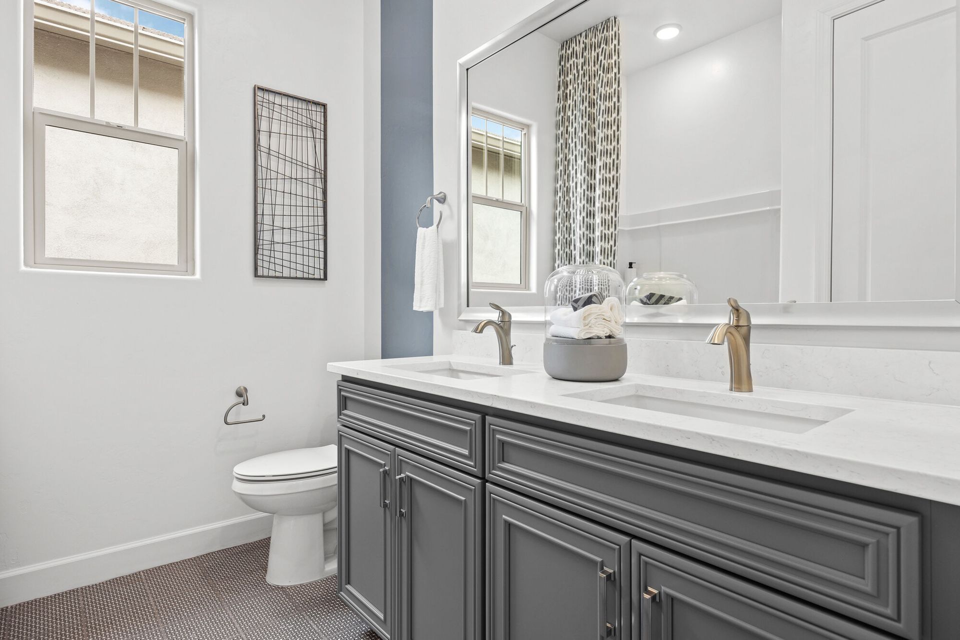 Mint Model Home - Bath3