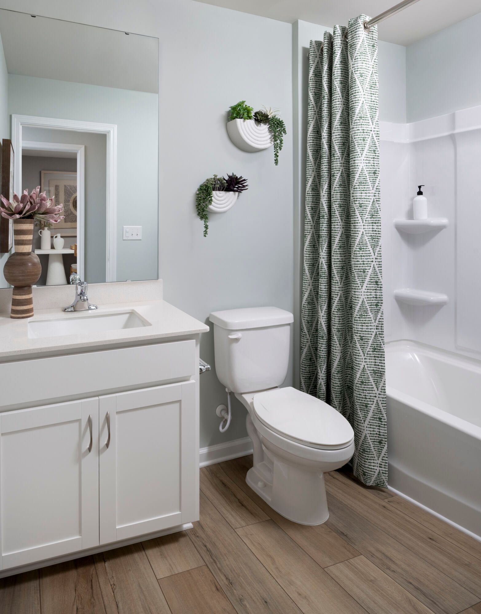 Aurora Model upstairs hall full bath