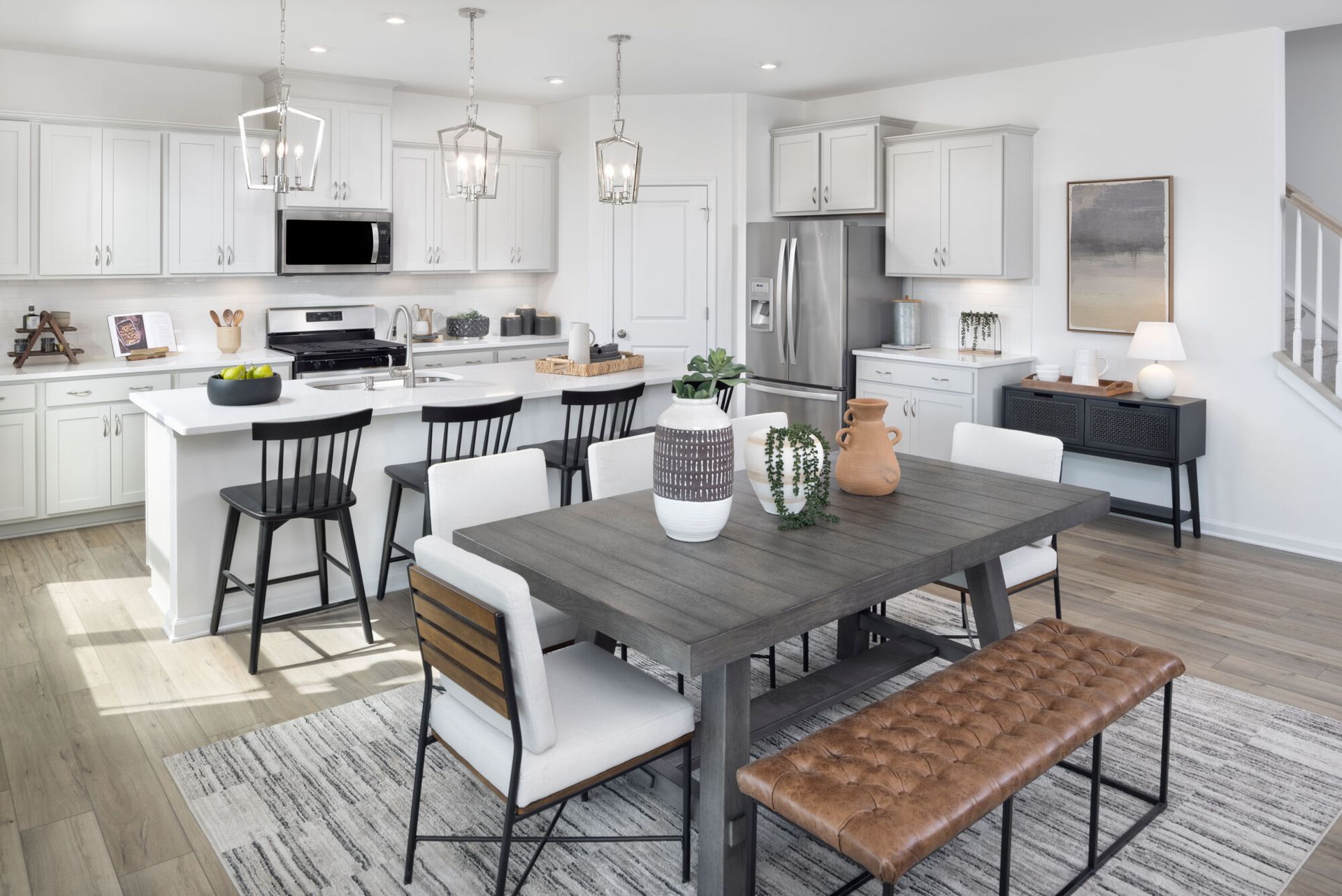 Sequoia model dining area and kitchen.