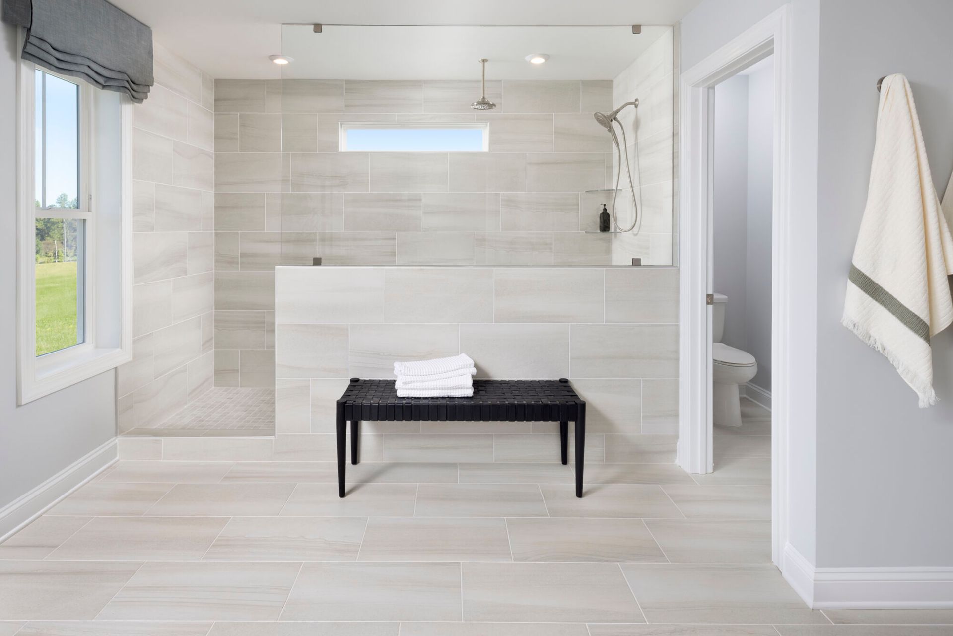 Prescott Model owner's bath