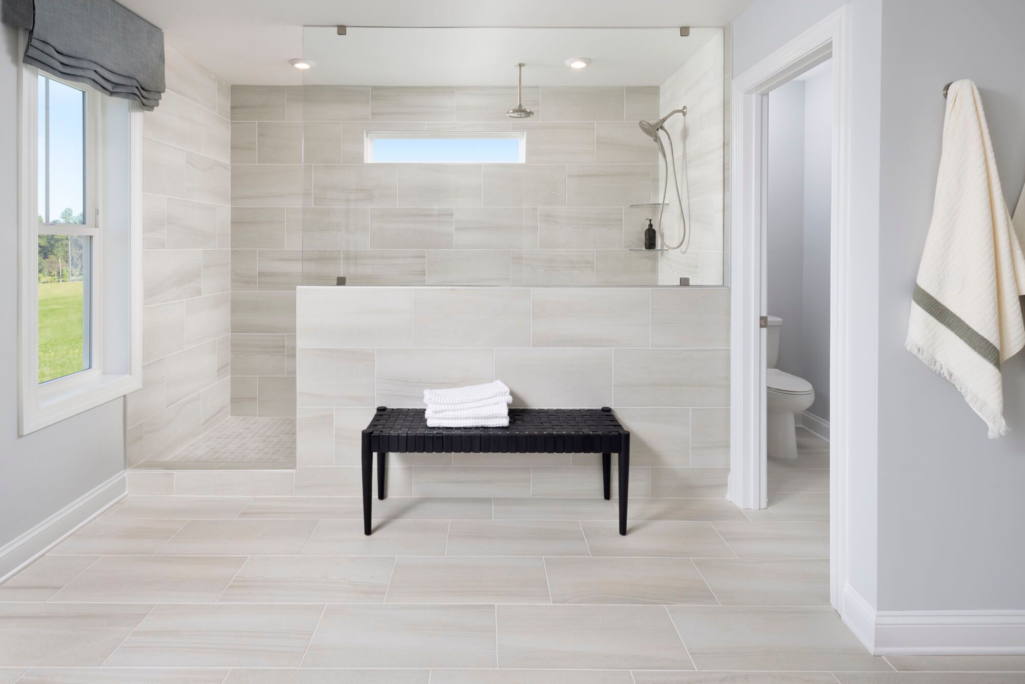 Prescott Model owner's bath
