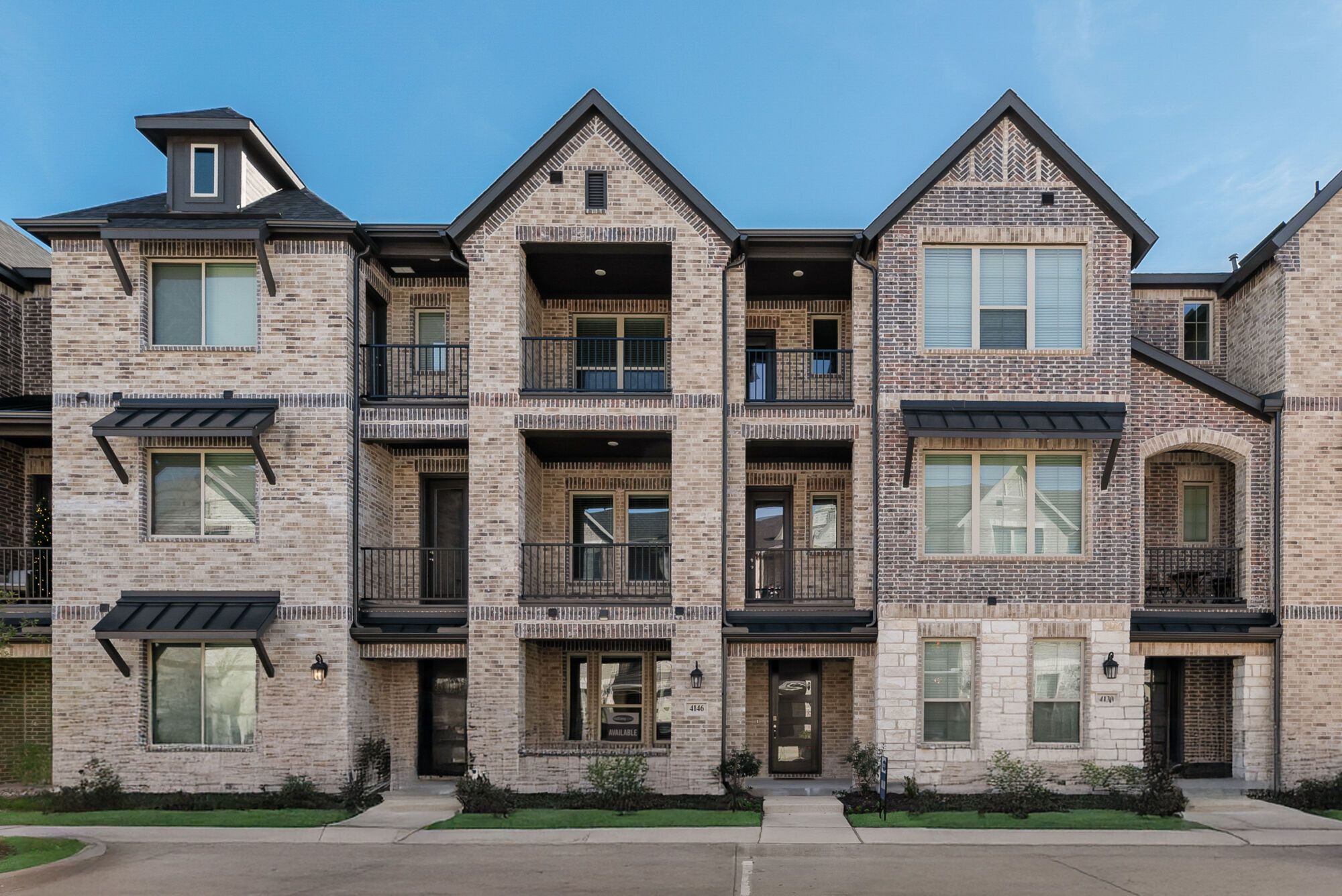 Kingland - Wade Settlement Townhomes: Frisco, Texas - Mattamy Homes