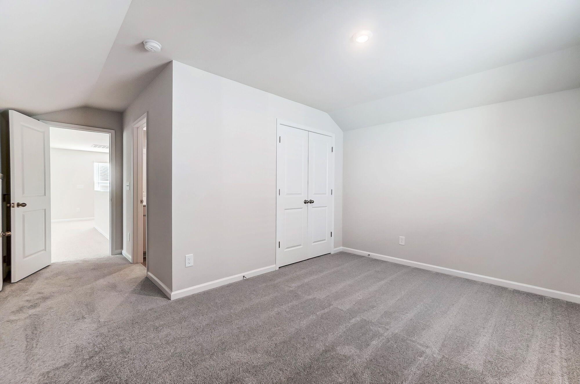 Photo representation of the Avalon plan. Colors, finishes and options will vary.