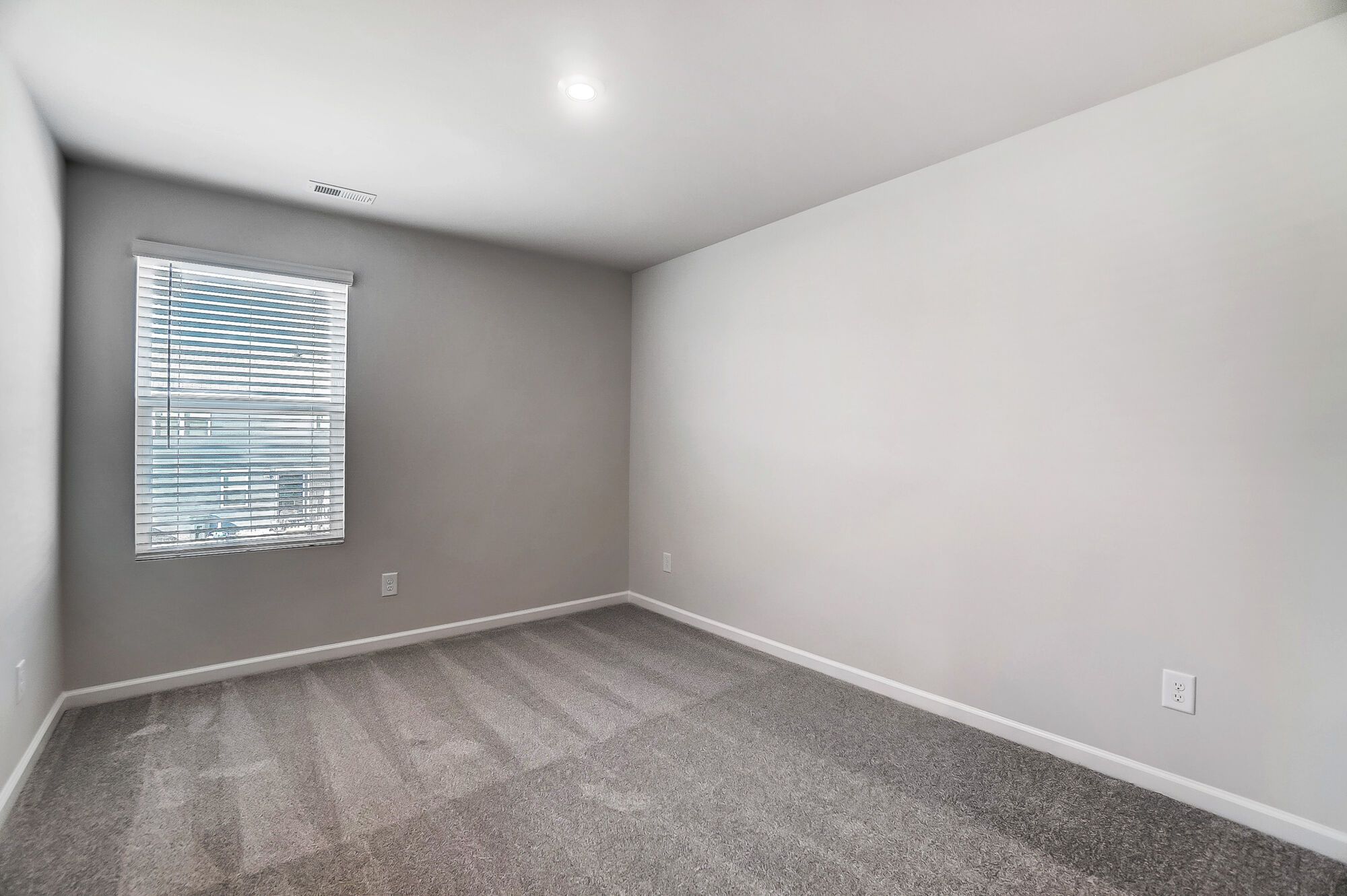 Photo representation of the Avalon plan. Colors, finishes and options will vary.