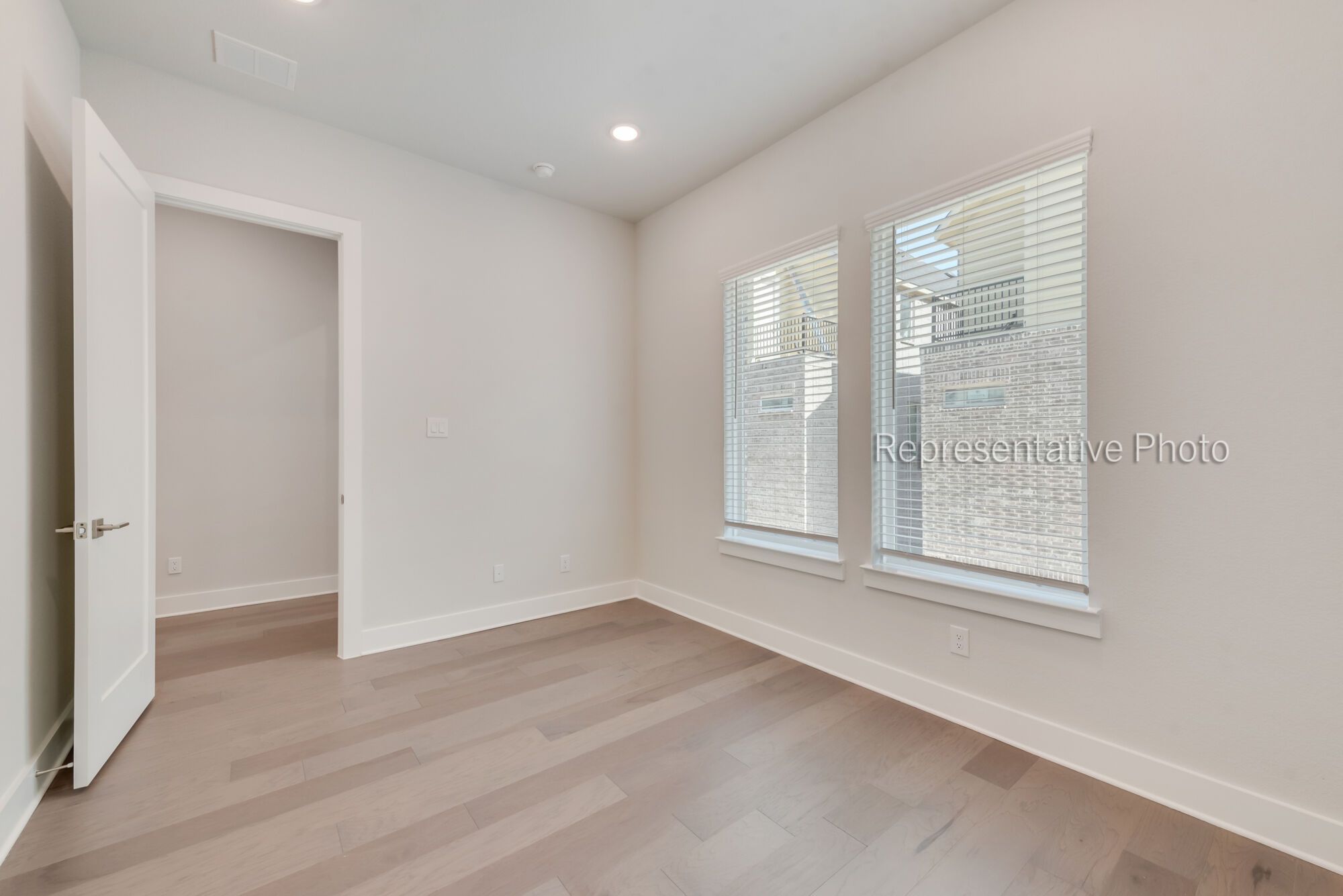 Photo representation of the Aberdeen II floorplan. Colors, finishes and options will vary.