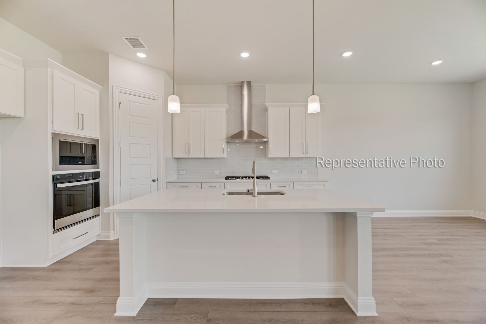 Photo representation of the Avery II floorplan. Colors, finishes and options will vary.