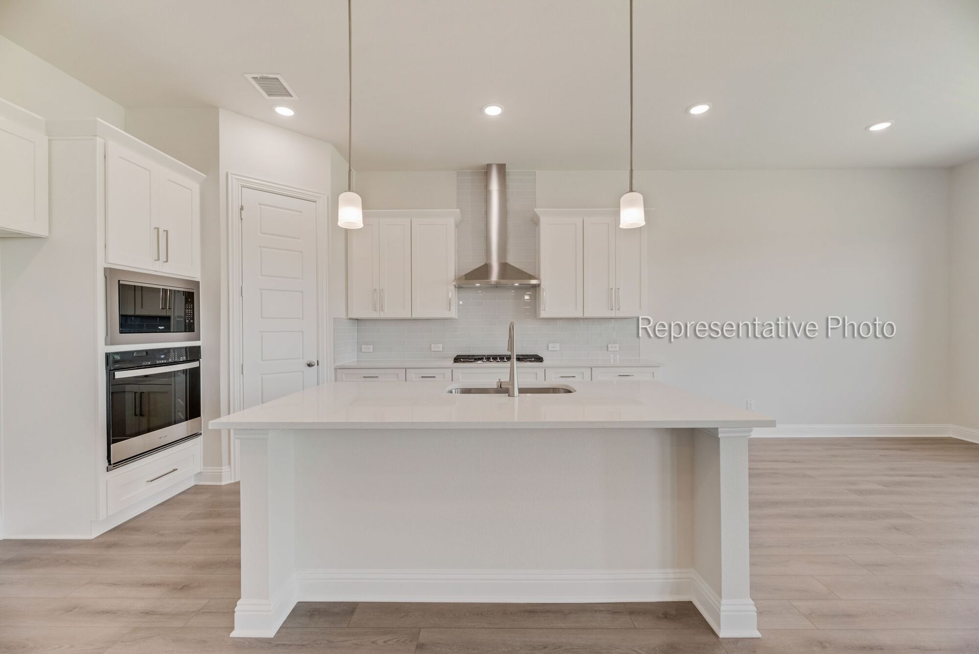 Photo representation of the Avery II floorplan. Colors, finishes and options will vary.