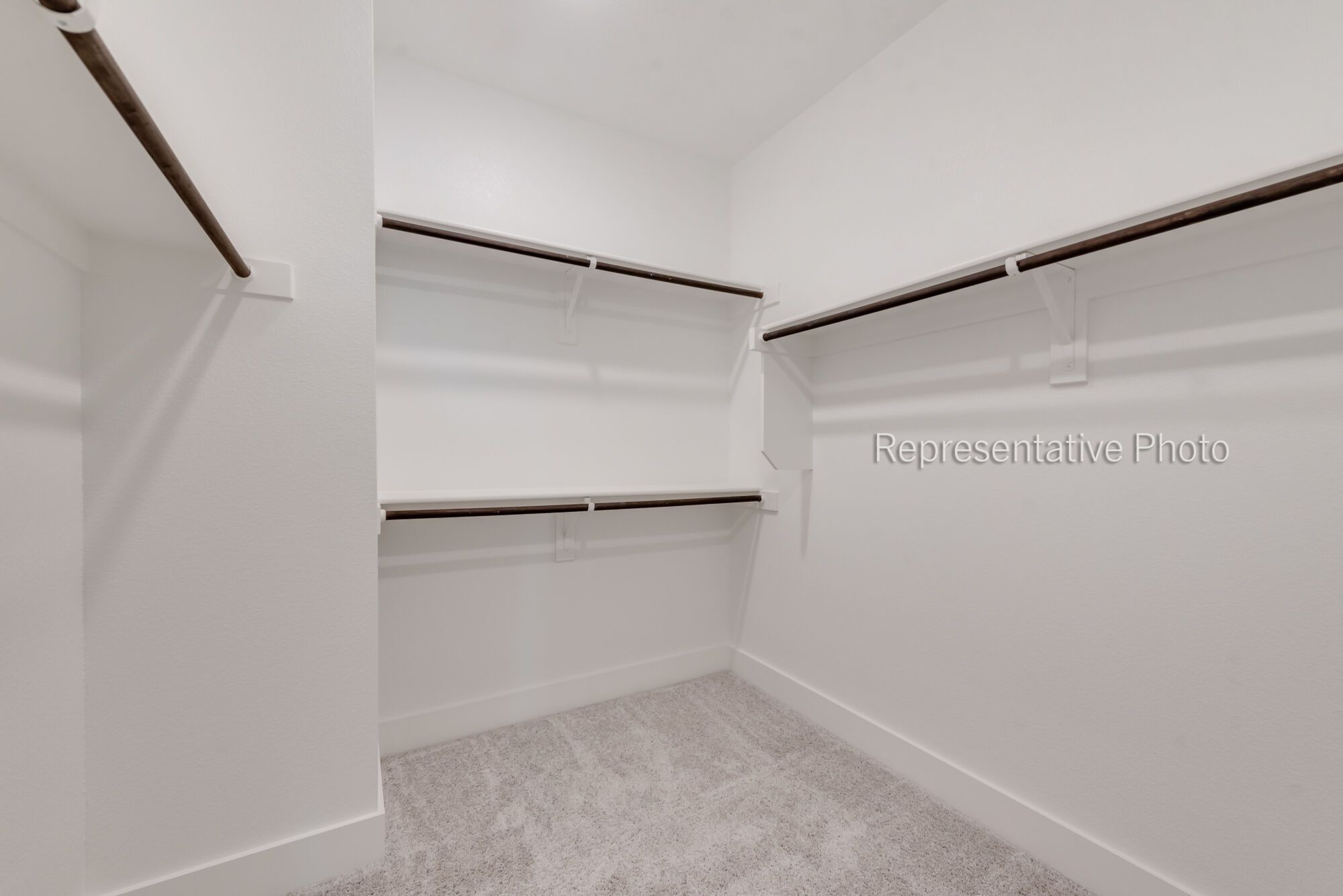 Photo representation of the Aberdeen II floorplan. Colors, finishes and options will vary.
