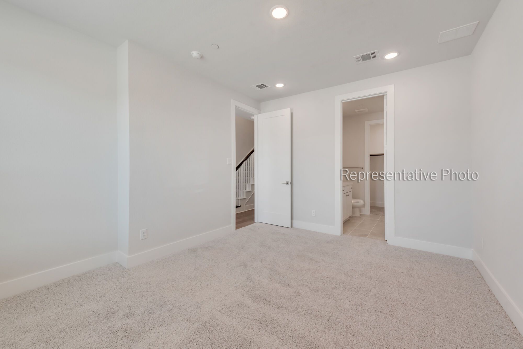 Photo representation of the Aberdeen II floorplan. Colors, finishes and options will vary.